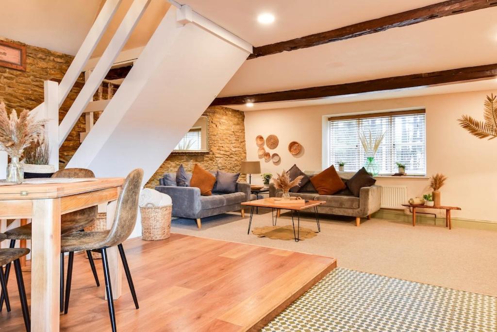 Apartment The Loft @ The Old George *